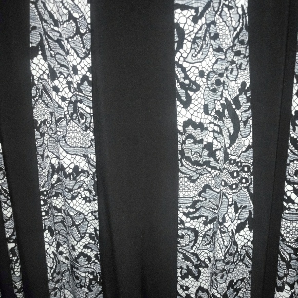 One black silver & white dress - Picture 2 of 3